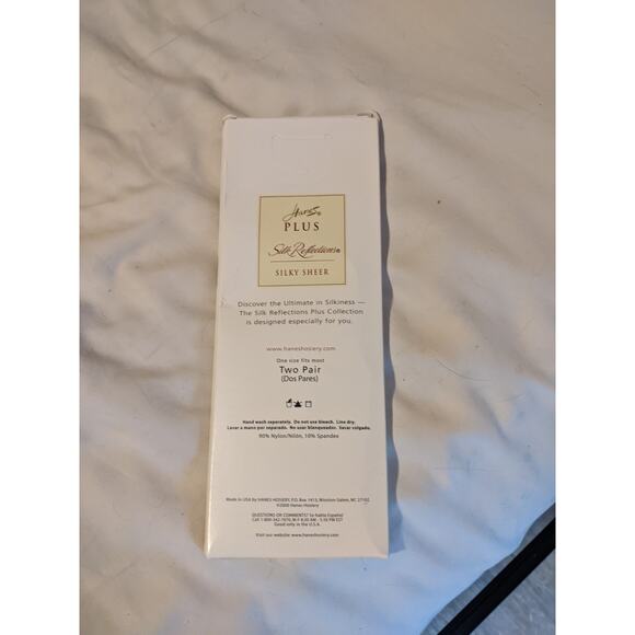 Hanes Plus Silk Reflections Knee Highs Silky Sheer Barely Black Nylon Stockings - Picture 3 of 4